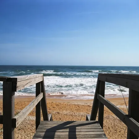 Luxurious, peaceful beachfront condo minutes from St Augustine and Daytona Beach