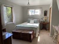 Charming Grandma Chic home in the Wood River Valley steps from the bike path - Wi-Fi