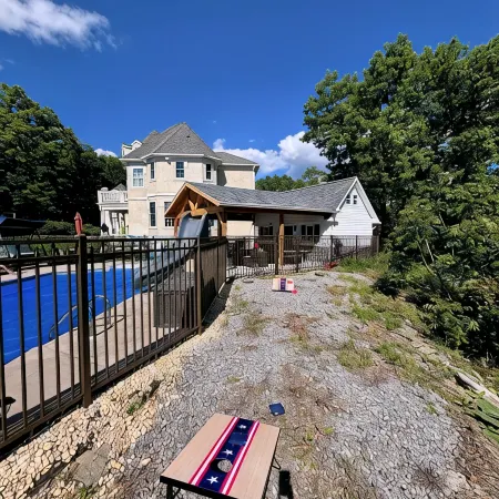 Family & Pet-Friendly, Peaceful Rural Escape. Hiking Nearby.