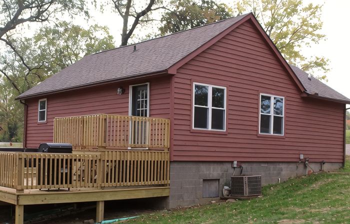 Hot Tub - Minutes from Winetrail, SIU, Giant City, Cedar Lake, Shawnee Forest!