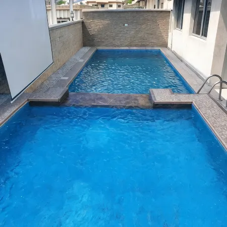 Santarosa Suites & Bar