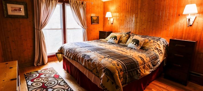 Special…rent 2 nights get the 3rd night…FREE! ファイエットのホテル