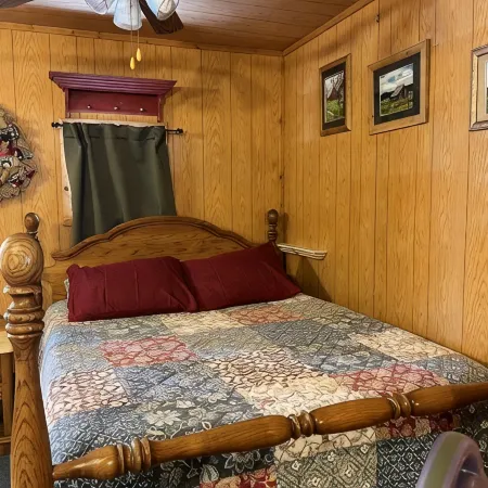 Terrific cottage with AC in Idaho City