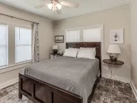 Charming House 1/2 Block from Bay Hotels in Fulton