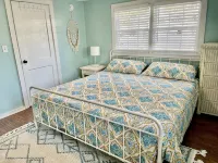 Lake Front Cottage, Private Boat Ramp & Dock, Kayaks, Arcade Games, Ping Pong - 3-Star