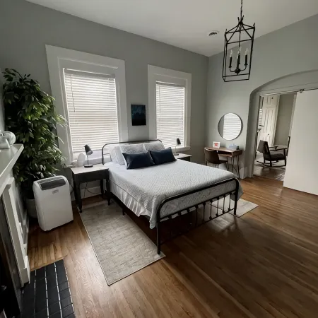 Historic Downtown Chillicothe 1840's Loft