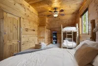 Big Riverfront Cabin #5 on the James! Sleeps 12, #5 of 5 Cabins - Chalets