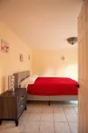 NEW* Sammy's Place! Clean, Comfy, Stylish & Peaceful - Entire East End Townhouse - Balcony
