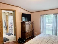 Adorable 3 Bedroom Walking Distance to Stadium & Campus - Wifi
