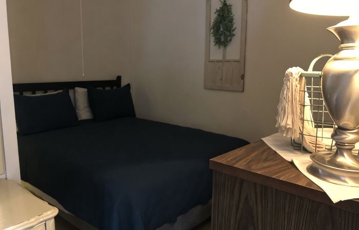 Tiny casita in beautiful Uvalde, 20 minutes from Frio River