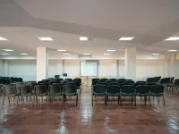 Armenia Hotel - parking