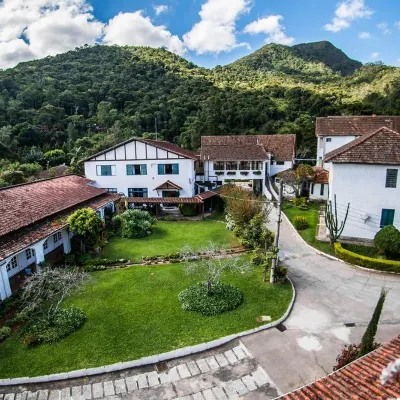 Hotel Bucsky Hotels near Eduardo Guinle Stadium - Friburguense A.C.