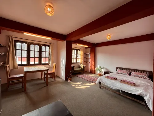 Avalokiteśvara Āvāsa - Apartments