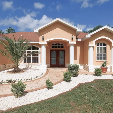 Paradise Found! Private Heated Pool+ Spa, 3700 sq ft. Near Cobat Citrus Farms.