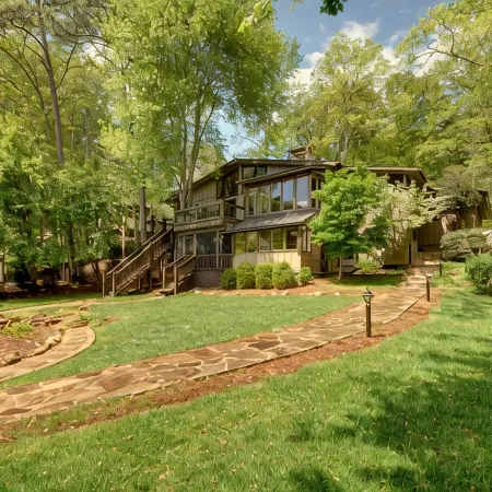 Lake Front, Pet, Game Room, Dock, Swim-Fish-Boat, Fire Pit, New Boat Rental