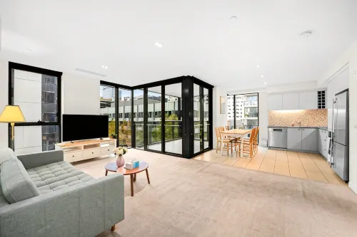 Urban Harbourside Living 2B2B1C @ Docklands Bright - Sea View