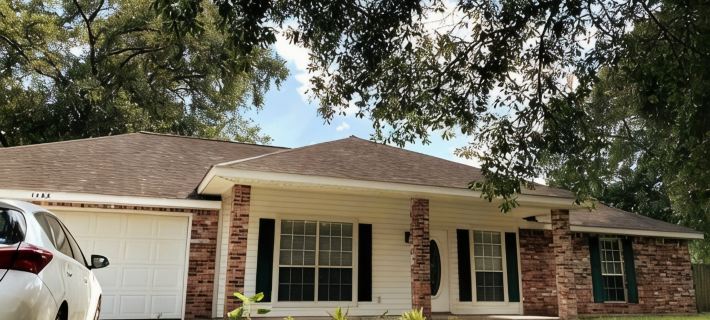 Newly Remodeled, Family Home, Near Interstate Hotels in Sulphur