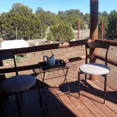 Comfy cabin for two close to Grand Canyon and many Northern Arizona attractions