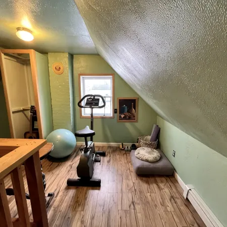 Enjoy your stay in Bozeman with this home in easy walking distance to downtown.