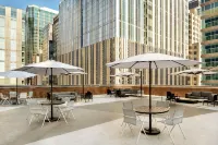 Hilton Grand Vacations Club Chicago Magnificent Mile - parking
