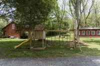 Secluded Valley Oasis with Swimming Pond, Spa, Firepit, 3Bd/2BA, Family Friendly - Homestays