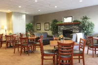 Pomeroy Inn and Suites Dawson Creek - breakfast