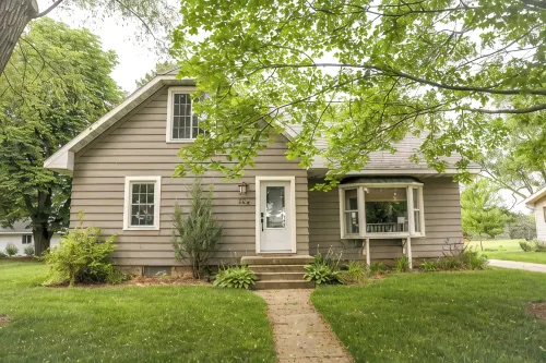 Central Frankenmuth location. Walk to everything! - 3-Star