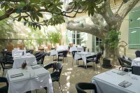 Logis Hôtel de Provence - 2-Star