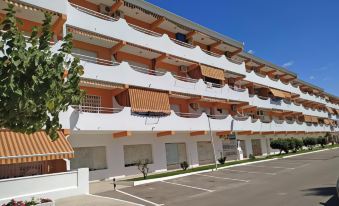 Apartamentos Voramar 3000