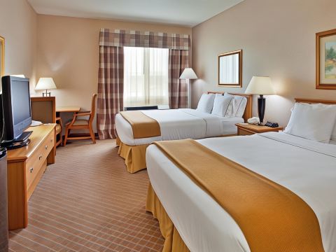 Holiday Inn Express & Suites Beatrice