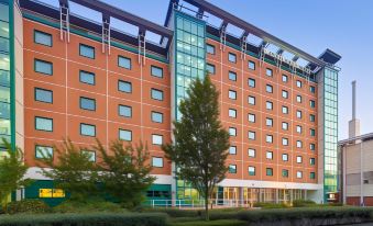 DoubleTree by Hilton Woking