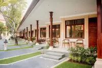 New Sunari Lovina Beach Resort Hotels near Fakultas Hukum dan Ilmu Sosial