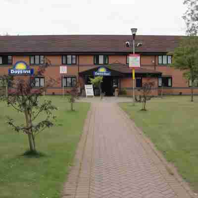 Days Inn by Wyndham Warwick North M40 Hotel Exterior