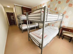 Albergue O Cruceiro - Hostel