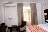 Stratton Hotel Asokoro - Swimmingpools