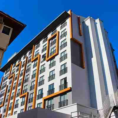 ウーヴォプーケットパトン Hotel Exterior