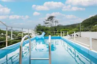 Geoje Theview Kids Poolvilla - Private Pools