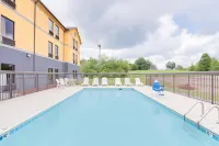 Super 8 by Wyndham Crossville TN