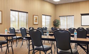 Country Inn & Suites by Radisson, London, KY