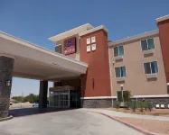 Comfort Suites Hotel in zona Memory Lane Car Museum