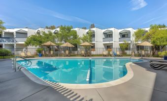 Best Western Plus Wine Country Inn  Suites