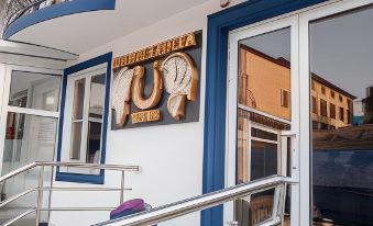 Zolotaya Podkova Hotel