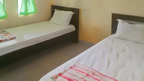 Wisma Tenang Jaya Syariah Mitra RedDoorz Hotels in Jatiwangi