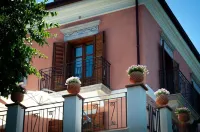 Villa Tecla