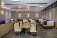 Hotel Orange International - breakfast