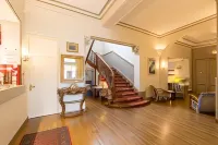 Citotel le Regina Bordeaux Gare Saint-Jean Hotels in Begles