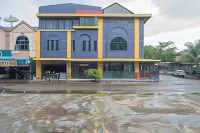 RedDoorz near RSUD Embung Fatimah Batam Hotel dekat Griya surya kharisma J3 no.7