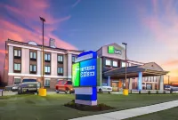 Holiday Inn Express Hutchinson Các khách sạn ở South Hutchinson