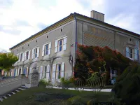 Domaine de Puyrousse Hotels in Pillac