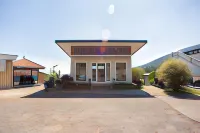 Urbanview Resort Adang Zecky Cisarua Puncak by RedDoorz Hotels in Cisarua
